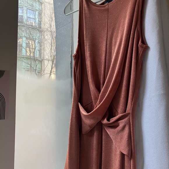 MINKPINK Elegant Rust Sleeveless Dress - Picture 2 of 6